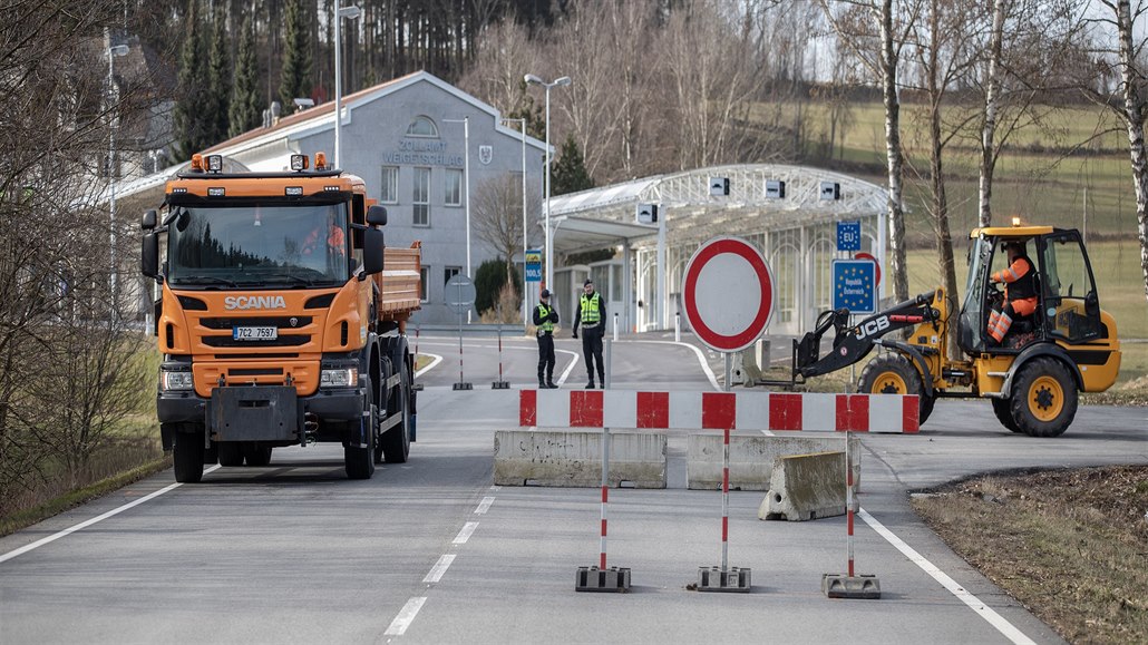 Policie uzavřela na Šumavě jeden z menších přechodů hranic do Rakouska Studánky.