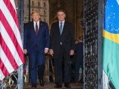 Trump se o víkendu seel s prezidentem Brazílie Jairem Bolsonarem, u kterého se...
