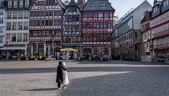 Ve Frankfurtu evakuovali 13 tisc lid kvli znekodnn nevybuchl bomby z druh svtov vlky