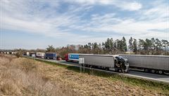 Kolona byla v jednu chvíli i 42 kilometr� dlouhá.