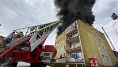 Hasiči hasili požár ve Lhotce | na serveru Lidovky.cz | aktuální zprávy
