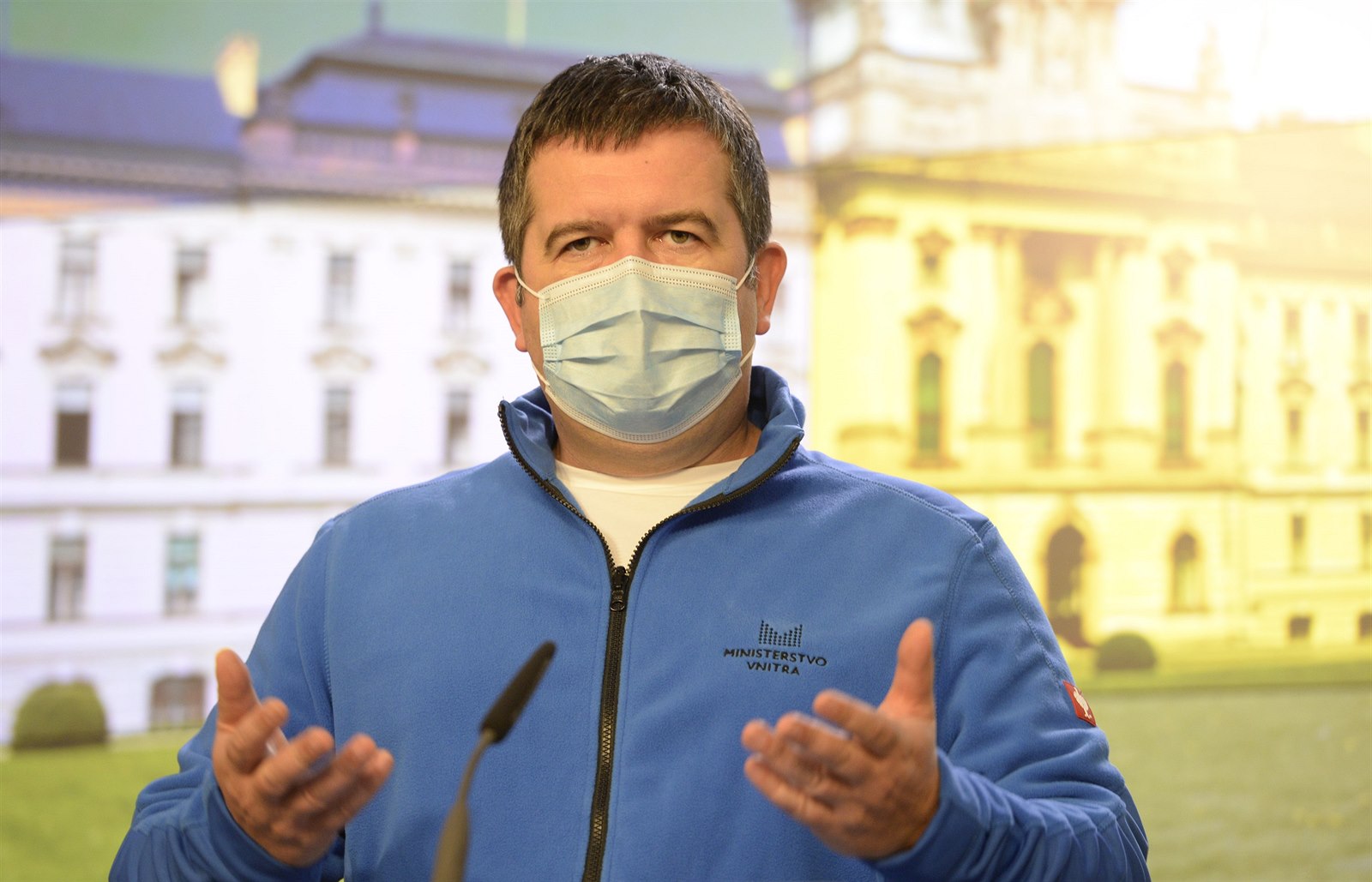 Ministr vnitra Jan Hamá�ek