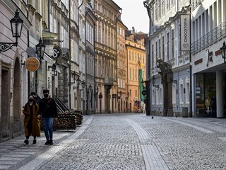 Liduprzdn Celetn ulice v centru Prahy na snmku z 23. bezna 2020. Ulice...