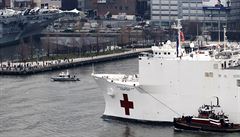 USNS Comfort dorazila do New Yorku.
