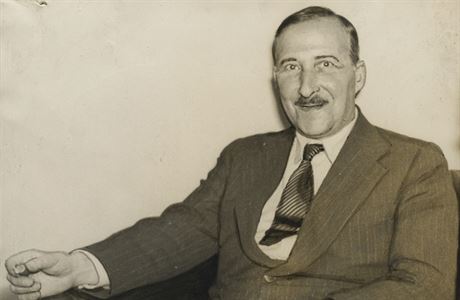 Stefan Zweig (1881–1942), spisovatel, publicista a překladatel...