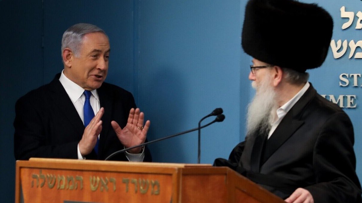 Ja�akov Litzman (vpravo) a Benjamin Netanjahu.