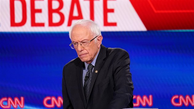 Senátor Bernie Sanders ukonil své druhé taení za demokratickou nominací. Ped...