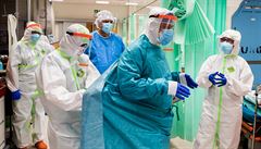 V Česku už zemřelo přes 100 lidí s koronavirem, prokázaných případů je 5335