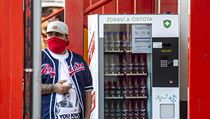 V Liberci zaal 9. dubna 2020 fungovat automat na vdej dezinfekce, je umstn...