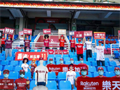 Na Tchaj-wanu diváci do hledit nesmli, o atmosféru na baseballovém stadionu...
