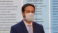 Nechci čelit zákeřným podpásovým útokům, hájí své odstoupení epidemiolog Maďar
