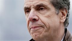 Vzestup a pd guvernra New Yorku. Andrew Cuomo el naen ze sexulnho obtovn i falovn statistik