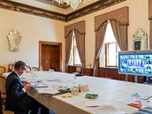 eský premiér Andrej Babi se úastní videokonference prezident i premiér...