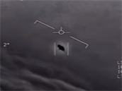Neidentifikovatelný létající objekt sledovaný pilotem americké armády.