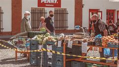 Farmá�ské trhy v pra�ské tr�nici Hole�ovice.