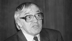 Ve věku 92 let zemřel filozof, publicista a někdejší disident a mluvčí Charty...