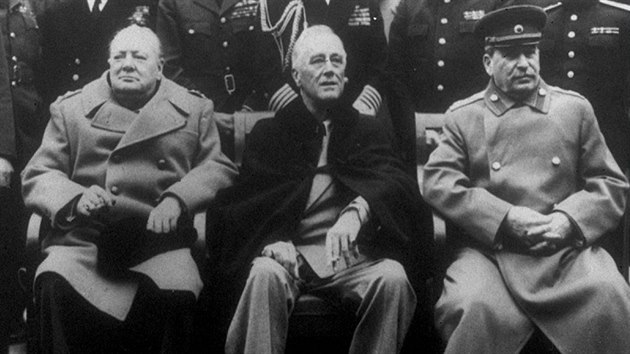 Zástupci Velká Británie, USA a Sovětského svazu Winston Churchill, Franklin...
