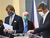 Zprava premiér Andrej Babi (ANO), námstek ministra zdravotnictví Roman...
