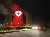 Elektrárna Dukovany je osvtlá v rámci projektu Svtlem proti viru! skupinou...