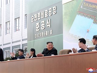 Severokorejsk vdce Kim ong-un se po del dob ukzal na veejnosti.