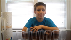Krkací pytlíky a chodící voda. Texaská učitelka radí, jak učit děti během pandemie