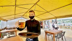 Do interiér se zákazníci vrátí a za dva týdny.
