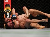 Bryce Mitchell se v UFC 249 snaí ukrtit Charlese Rosa