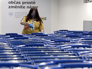 Obchodn dm IKEA v Praze na ernm Most se 11. kvtna 2020 po uvolnn...