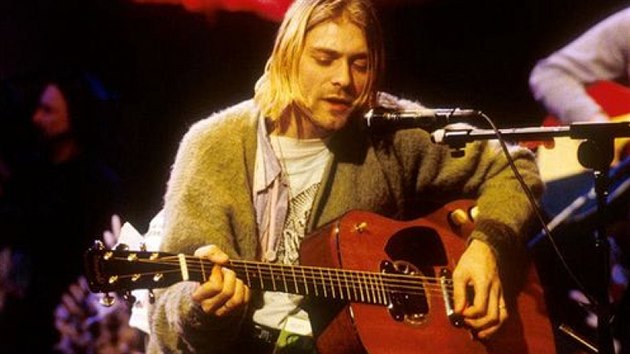 Kurt Cobain pi vystoupení MTV Unplugged