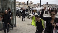 Francouzská policie zasáhla proti protestu hnutí žlutých vest, které v několika... | na serveru Lidovky.cz | aktuální zprávy