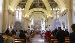 Další rána církvi. Důvěra ve víru u mladých Poláků klesá, už nejsou tolik zbožní jako před čtvrt stoletím