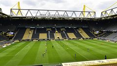 Bundesliga se hrála ped prázdnými tribunami
