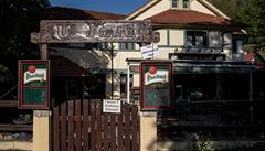 V pohádkové Noci na Karltejn nesmí na ikonický hrad tyící se nad Berounkou...