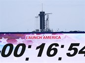 Start rakety Falcon 9 spolenosti SpaceX byl zruen necelých 17 minut ped...