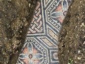 Odkrytá mozaika pochází z ímské vily z tetího století.