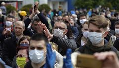 V Minsku se selo okolo tisíce demonstrant.