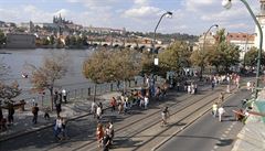 Souběžné uzavírky Smetanova nábřeží a Malé Strany se v Praze prodlouží až do 17. listopadu