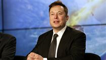Elon Musk - zakladatel, ředitel a hlavní inženýr/designér projektu SpaceX.