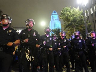 V ulicch Los Angeles zasahovala policie.