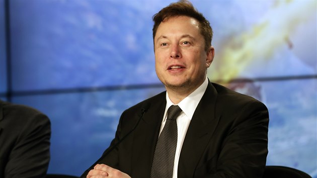 Elon Musk - zakladatel, editel a hlavní inenýr/designér projektu SpaceX.