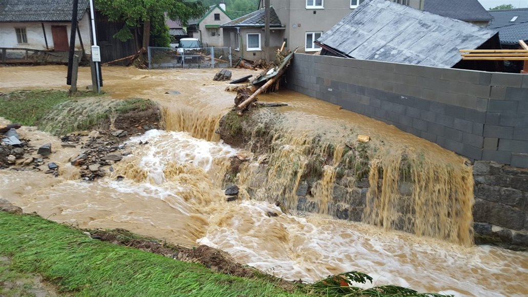 ást Olomouckého kraje zasáhly v noci na 8. ervna 2020 lokální povodn.