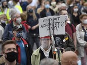 Protestující na Staromstském námstí v Praze