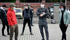 Komplikace restartu fotbalu na Ukrajin. Klub Lvova m 25 nakaench koronavirem
