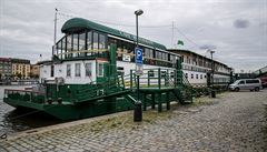 Botel Admirál kv�li koronaviru p�i�el o hosty.