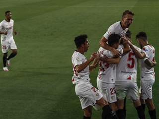 Sevilla s Vaclkem pi restartu La Ligy zdolala v derby Betis 2:0