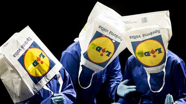 Inscenace Prezidementi (2020). Re�ie: Petr Bohá�