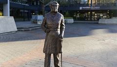Město Hamilton nechalo odstranit sochu velitele, podle něhož je pojmenováno. Aktivisté volají po změně názvu