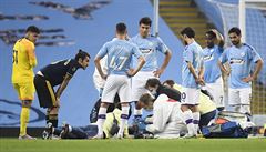 Obránce Manchesteru City Eric García skon�il po hrozivé srá�ce s vlastním...