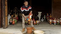 Pan Trinh, Vietnamec, který dvacet let �ije s rodinou v nedaleké Kaplici, práv�...