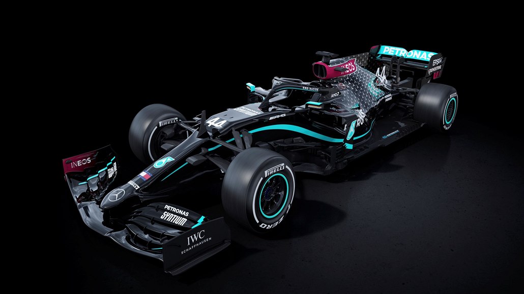 Mistr svta Lewis Hamilton a stáj Mercedes vstoupí v nedli do nové sezony...